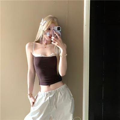 笼中女囚