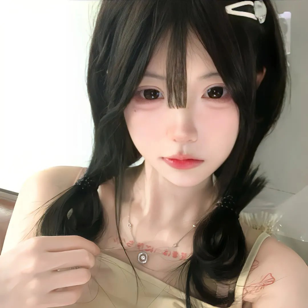 等爱的女神